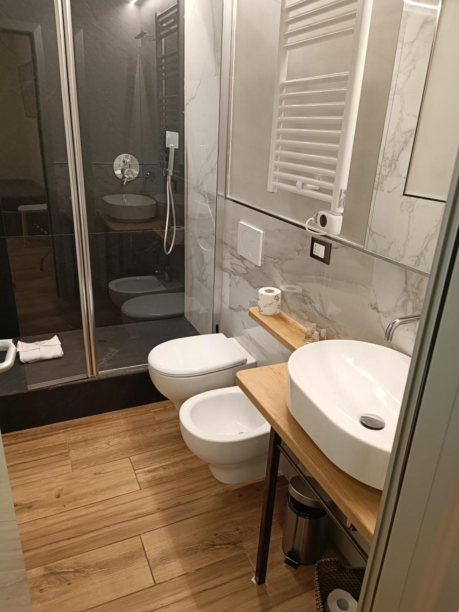 Il Giardino Di Elettra - Freeparking Lejlighedshotel Genova Eksteriør billede